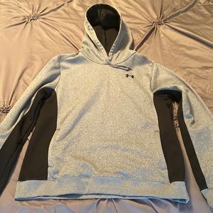 Woman’s under armor hooded sweatshirt